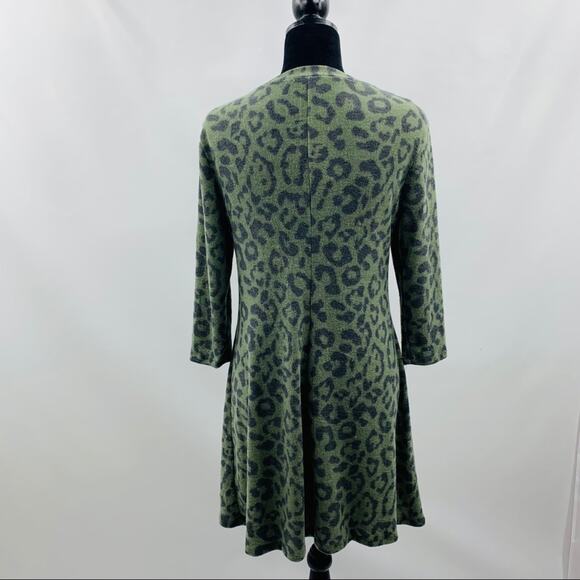 Como Vintage Green Leopard Mini Dress - Picture 9 of 11